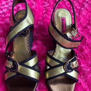Betseyville gold And black high sandal